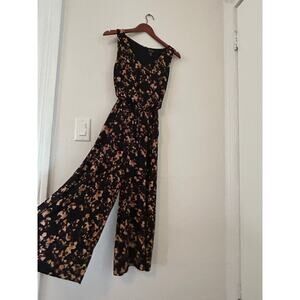 Nicole Miller Small Black Pantsuit / Jumpsuit New w/out Tags- price $150